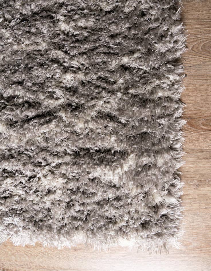 Detail image of 2' 7 x 10' Infinity Shag Runner Rug