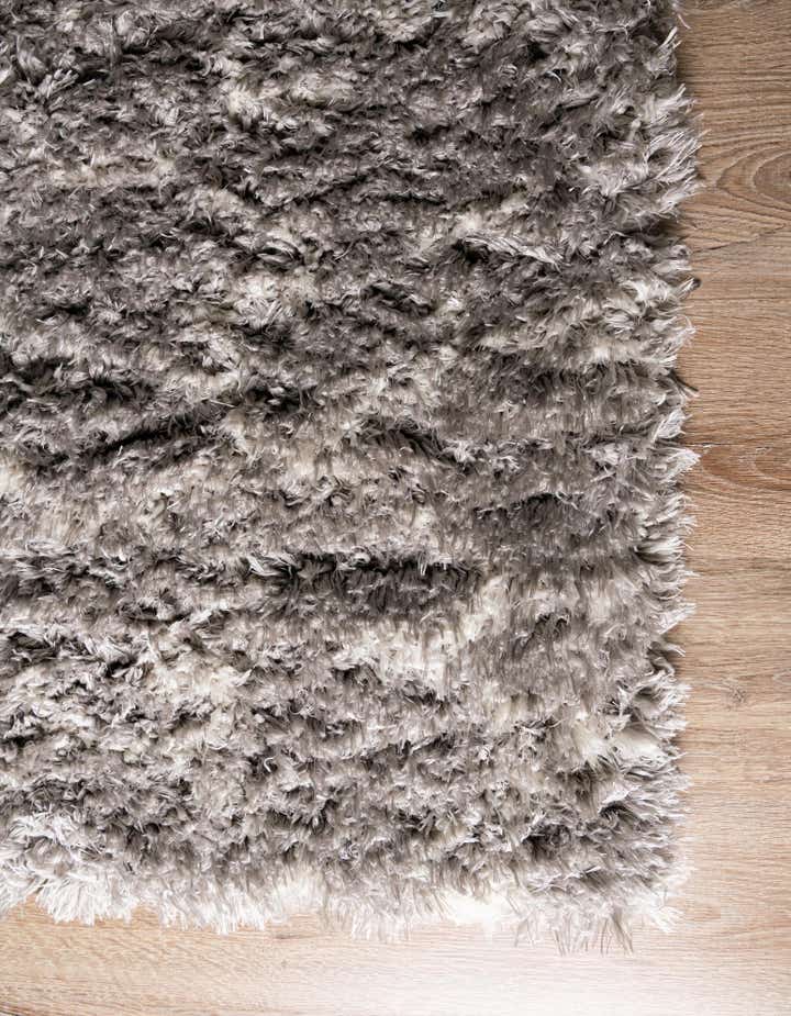 2' 7 x 10' Infinity Shag Runner Rug