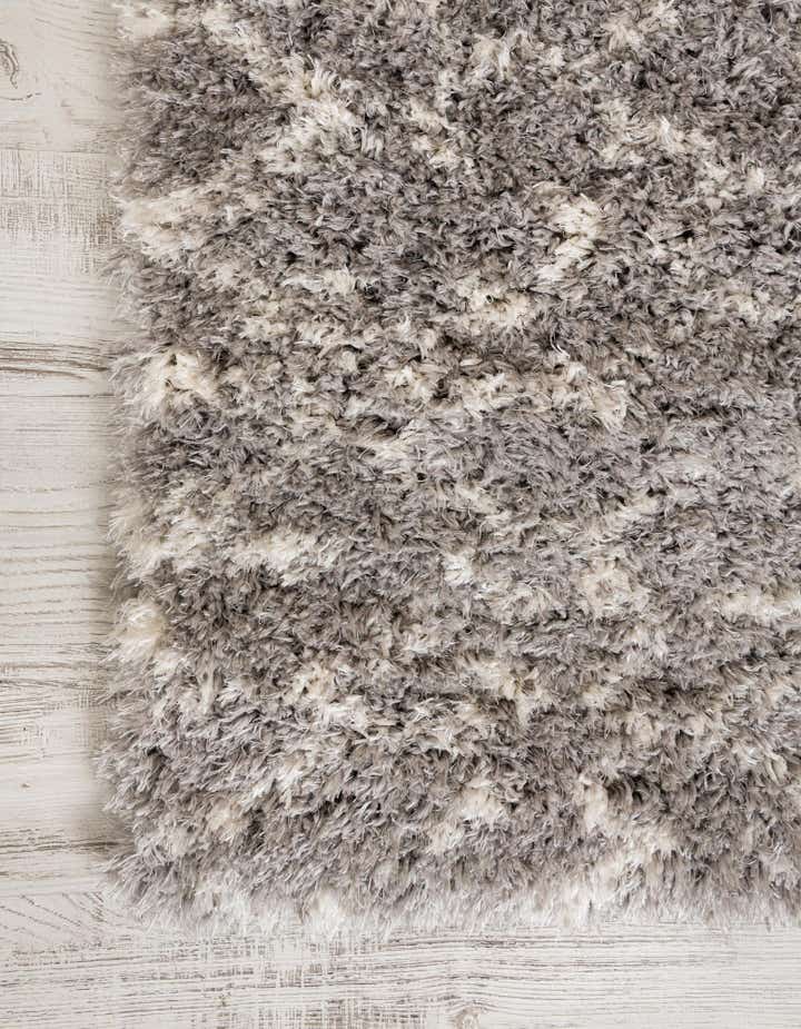 2' 7 x 10' Infinity Shag Runner Rug