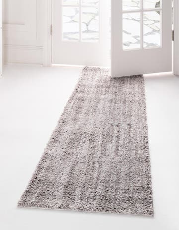 2' x 8' Jill Zarin Shaggy Chic Runner Rug