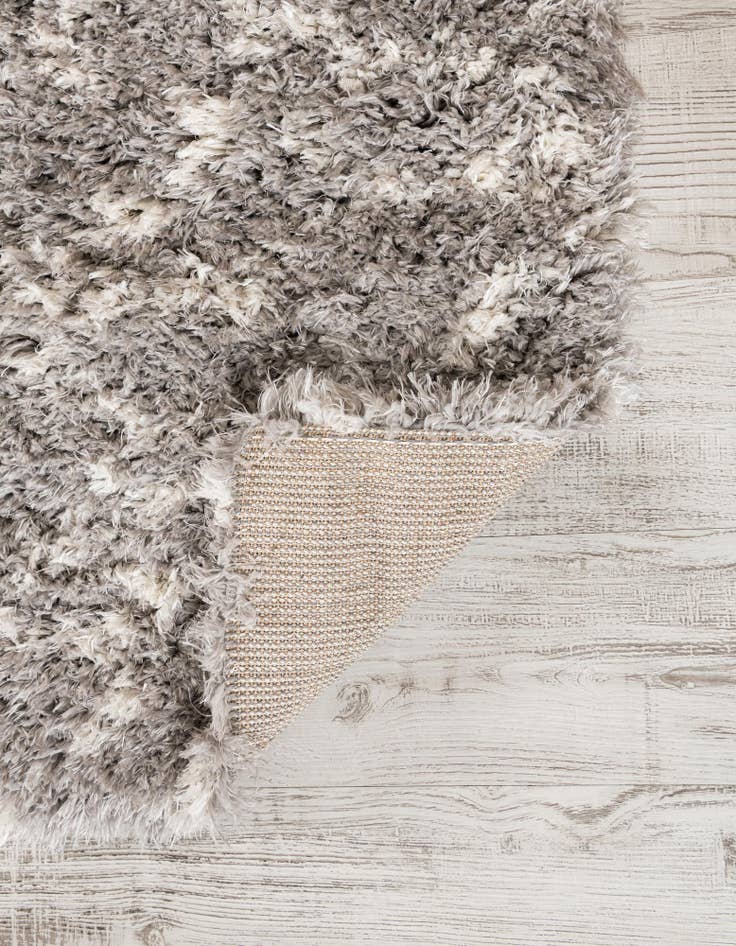 Detail image of 8' x 8' Infinity Shag Square Rug