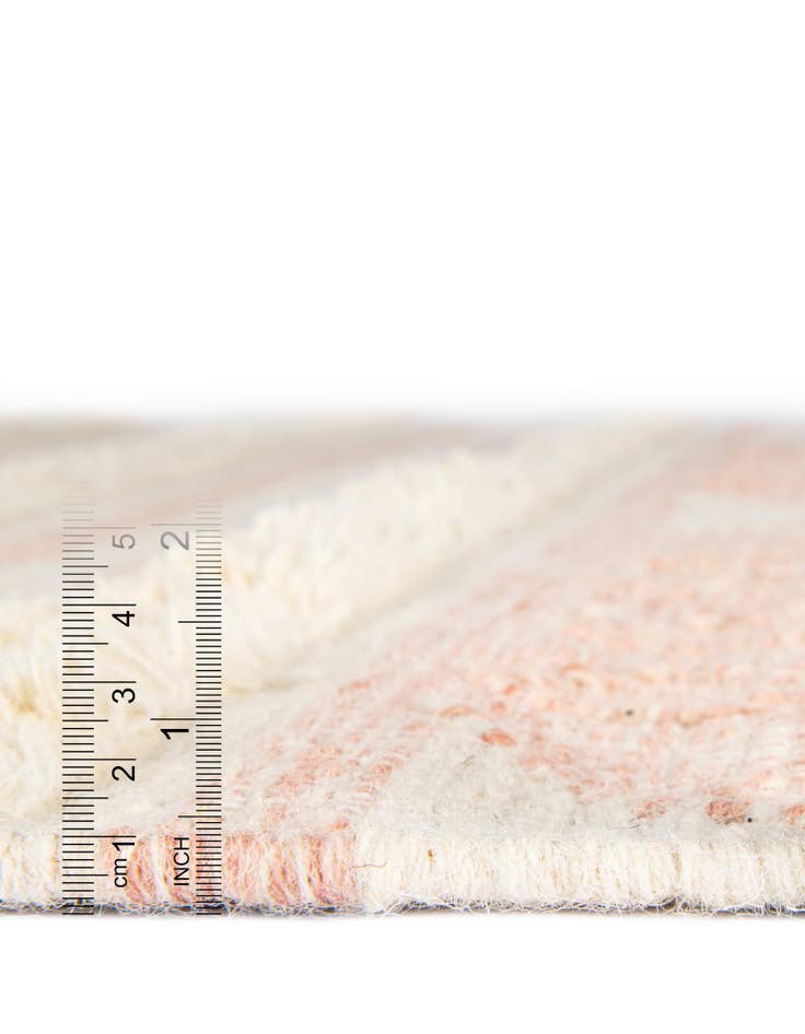 Detail image of 5' 1 x 8' Hand Woven Arizona Wool Rug