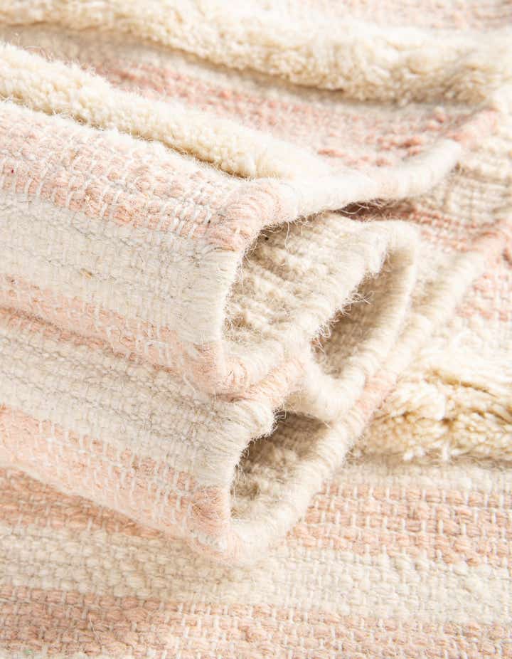 5' 1 x 8' Hand Woven Arizona Wool Rug