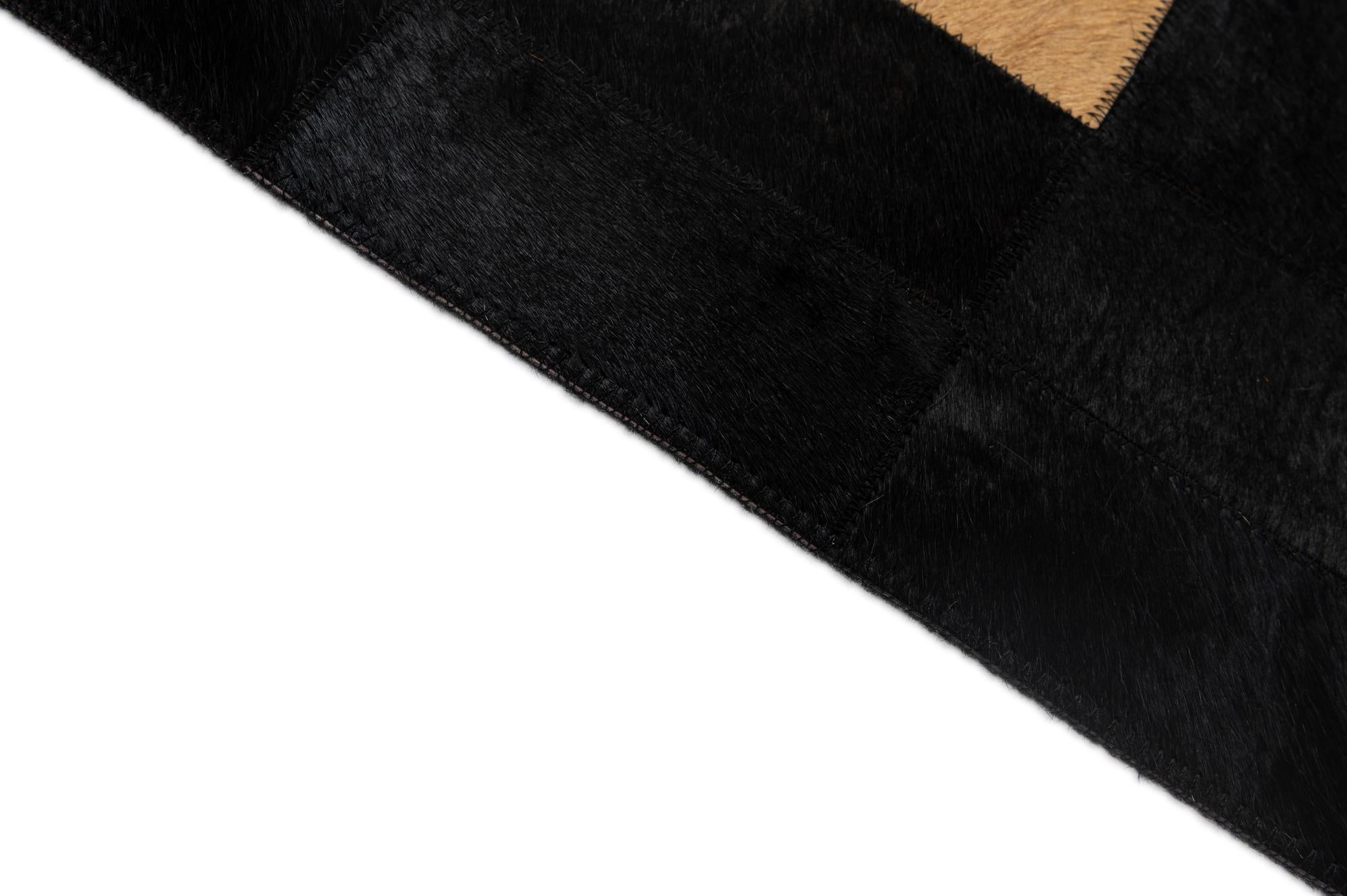 5' 1 x 8' Cowhide - Patchwork Rug