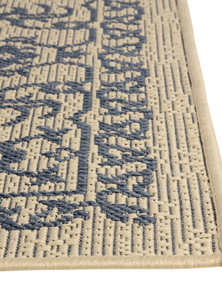 Detail image of 8' x 11' 4 Easy-Clean Botanical Indoor / Outdoor Rug