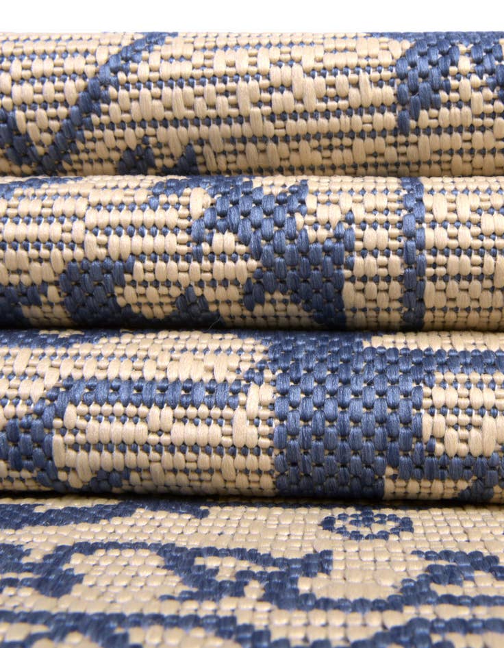 Detail image of 2' x 3' Easy-Clean Botanical Indoor / Outdoor Rug