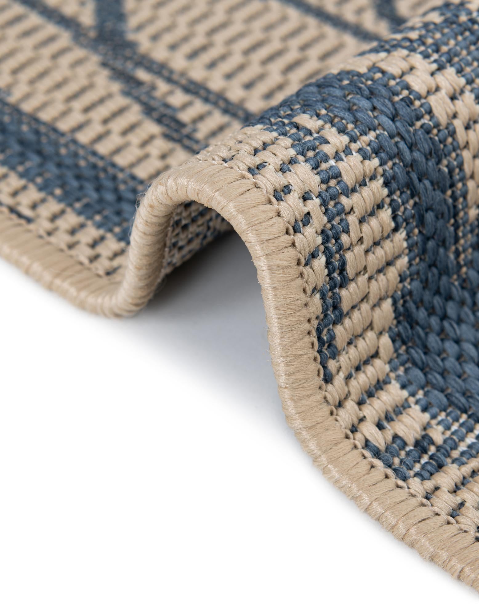 7' x 10' Easy-Clean Botanical Indoor / Outdoor Rug