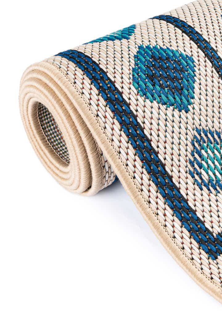 7' 10 x 7' 10 Easy-Clean Baja Indoor / Outdoor Round Rug