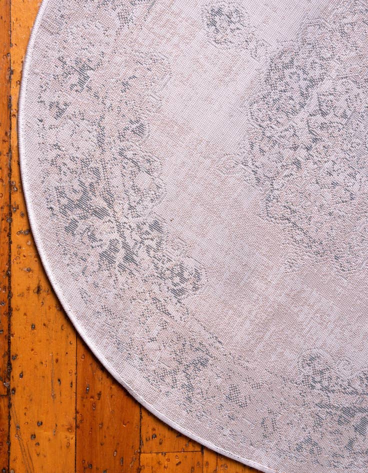 Detail image of 3' 3 x 3' 3 Legacy Round Rug