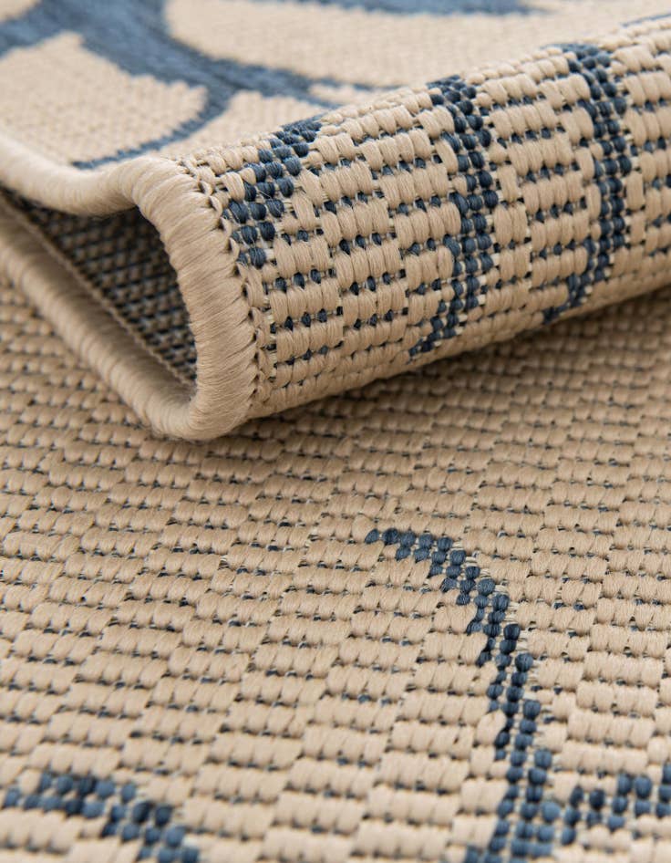 Detail image of 6' x 6' Easy-Clean Botanical Indoor / Outdoor Square Rug