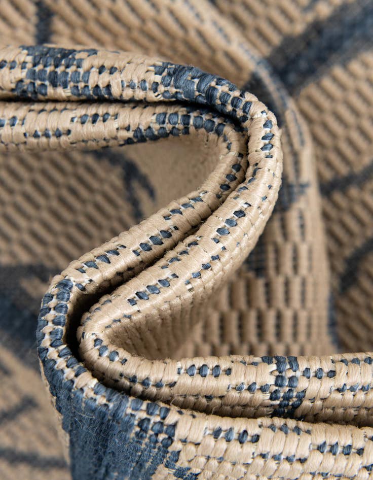 Detail image of 6' x 6'  Washable Botanical Indoor / Outdoor Square Rug