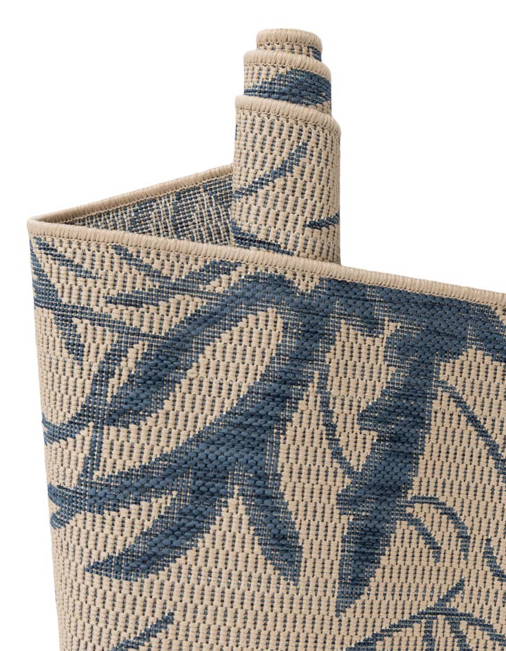 Detail image of 6' x 6'  Washable Botanical Indoor / Outdoor Square Rug