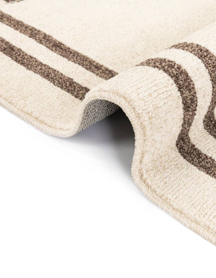 Detail image of 5' x 8' Greek Key Rug