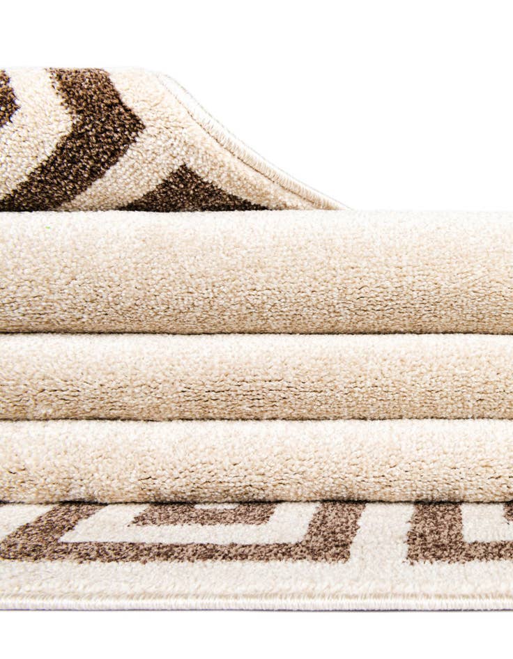 Detail image of 5' 3 x 8' Hera Rug