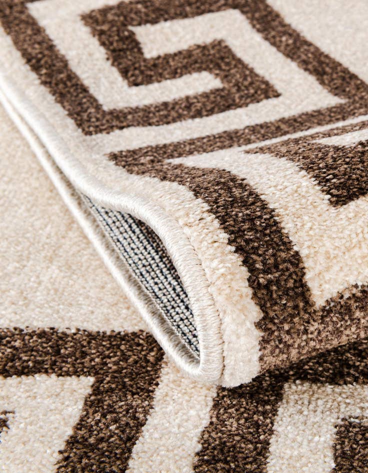 Detail image of 6' x 6' Hera Round Rug