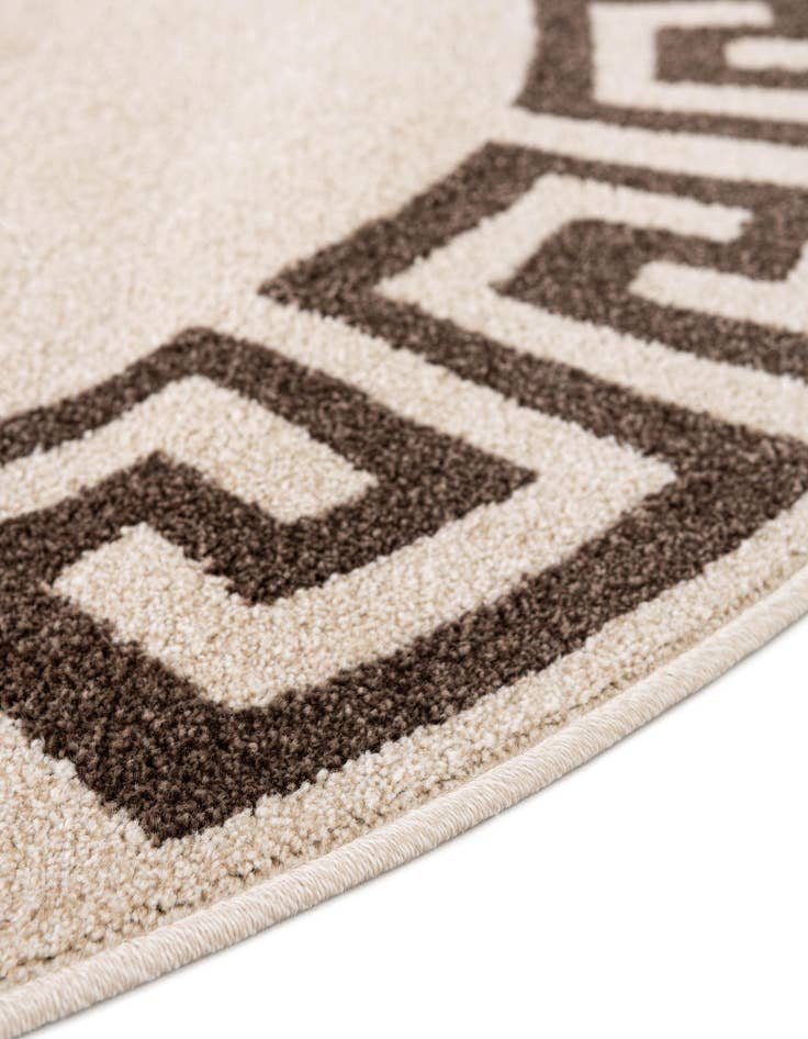 Detail image of 7' 10 x 7' 10 Hera Round Rug