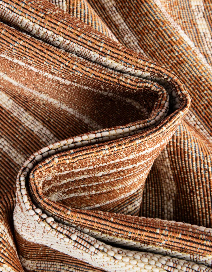Detail image of 3' x 3' Easy-Clean Modern Indoor / Outdoor Round Rug
