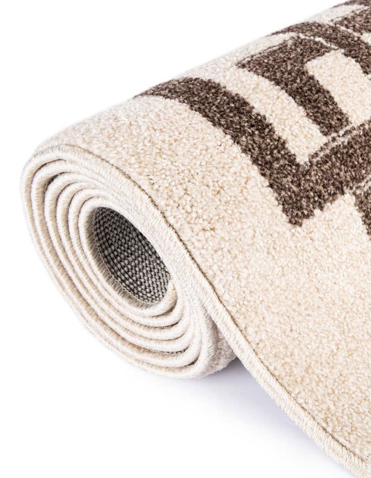 Detail image of 2' 7 x 10' Hera Runner Rug