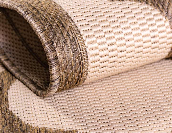 2' 2 x 6' Easy-Clean Lattice Indoor / Outdoor Runner Rug
