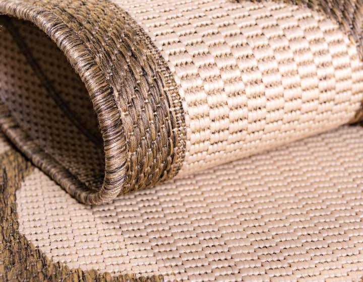 2' 2 x 6' Easy-Clean Lattice Indoor / Outdoor Runner Rug