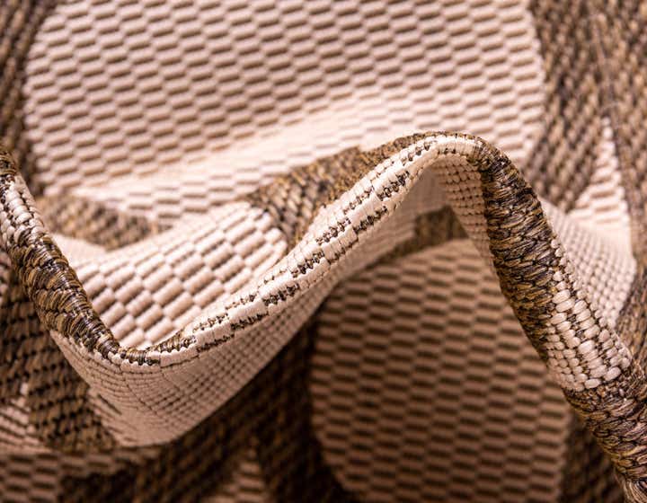 2' 2 x 6' Easy-Clean Lattice Indoor / Outdoor Runner Rug