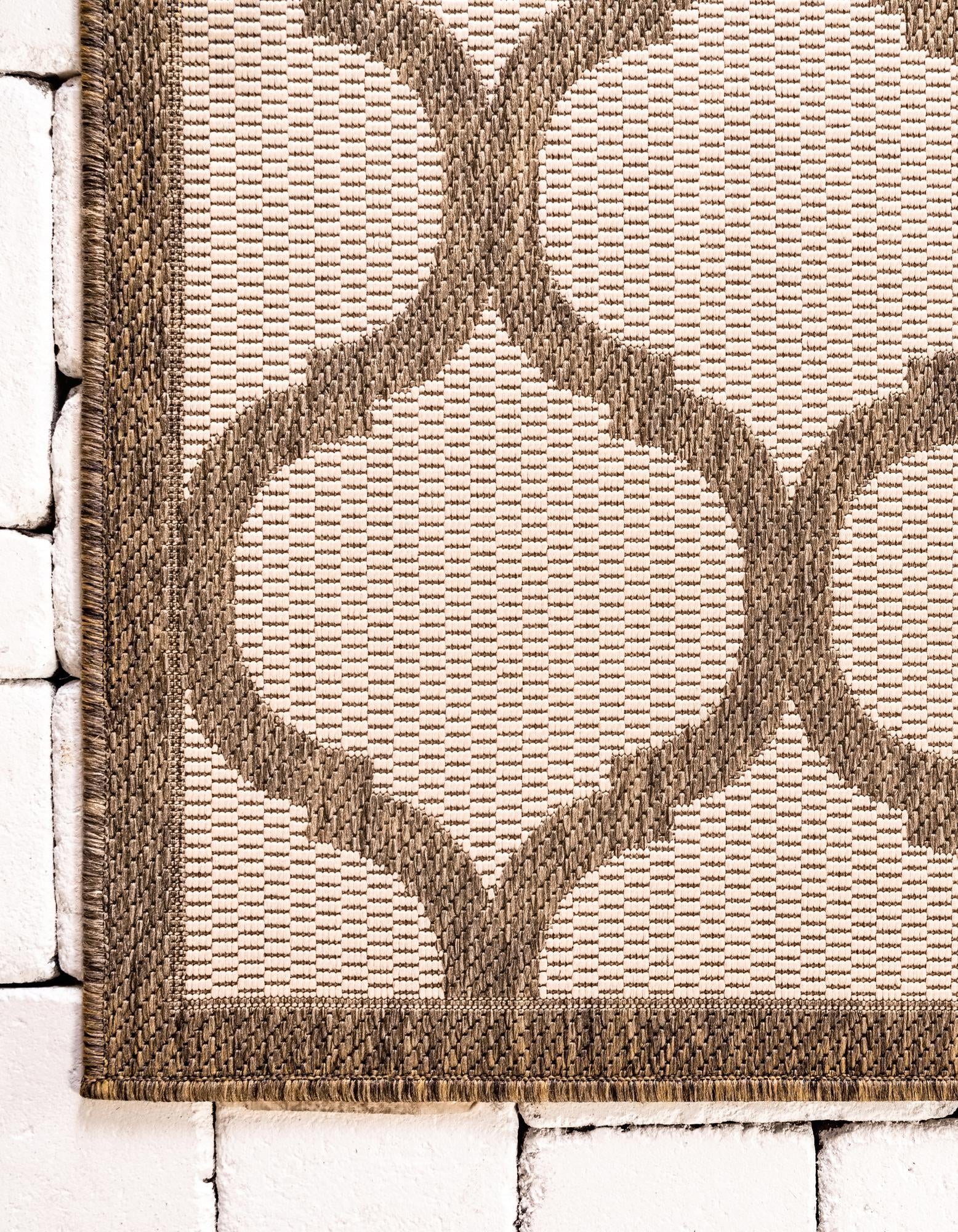 6' x 6' Easy-Clean Trellis Indoor / Outdoor Square Rug