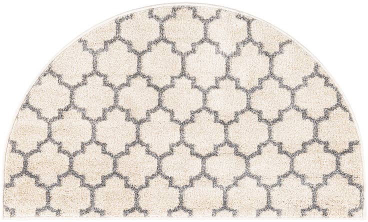Detail image of 2' 2 x 3' 7 Lattice Hearth Rug