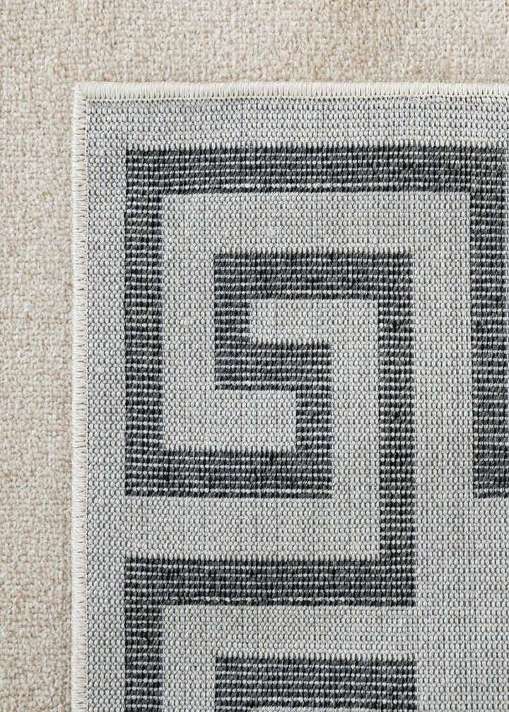 2' 7 x 10' Hera Runner Rug