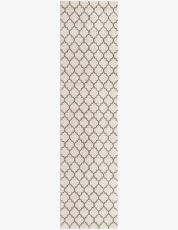 2' 7 x 10' Lattice Runner Rug