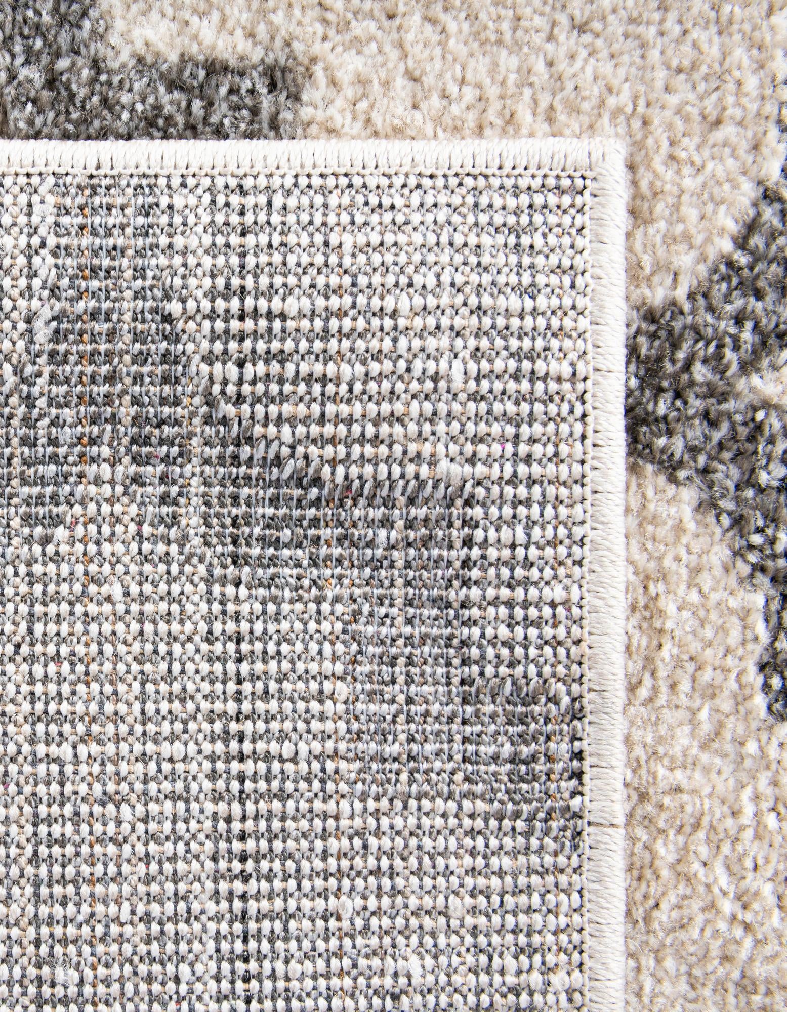 2' 7 x 10' Trellis Runner Rug