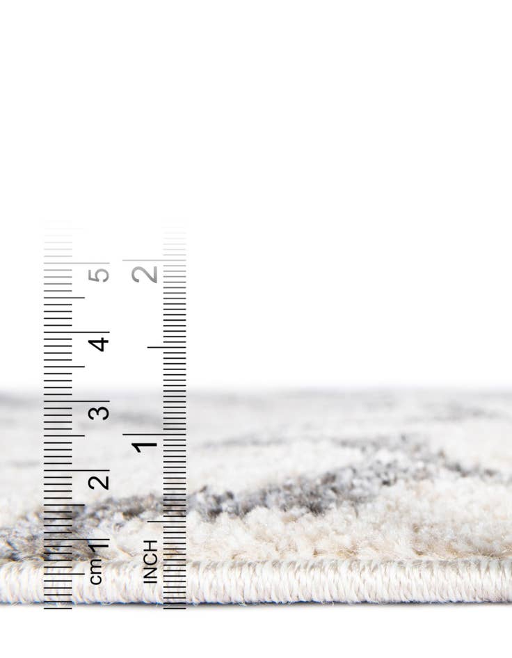 Detail image of 7' 10 x 7' 10 Lattice Square Rug