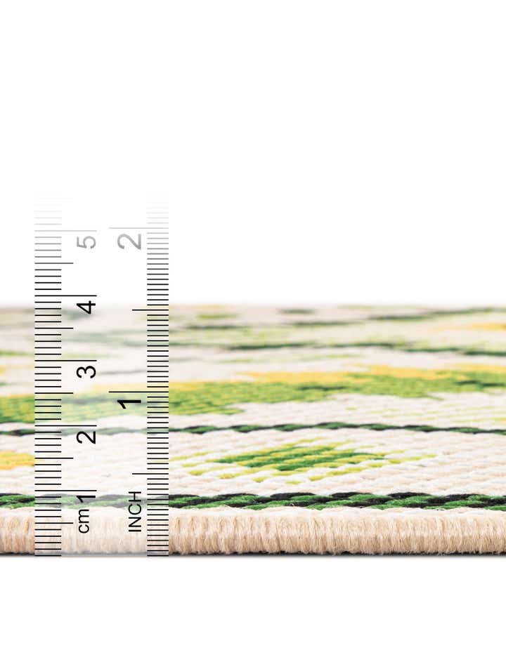 6' x 9' Easy-Clean Baja Indoor / Outdoor Rug