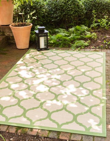 Beige and Green Easy-Clean Lattice Indoor / Outdoor Rug