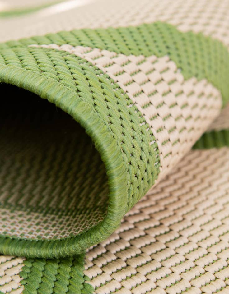 Detail image of 2' 2 x 6' Washable Lattice Indoor / Outdoor Runner Rug