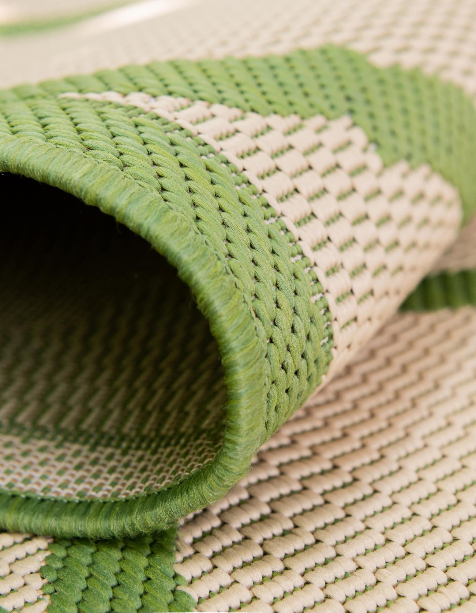 6' x 6' Easy-Clean Trellis Indoor / Outdoor Square Rug