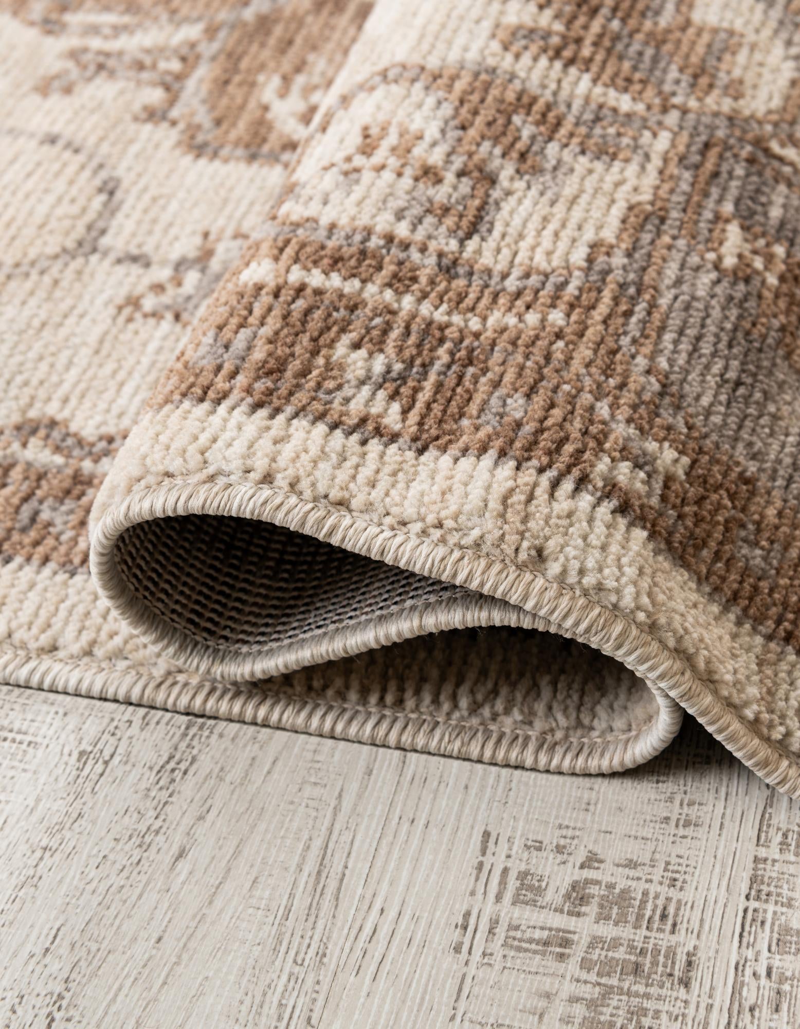 5' x 7' 7 Grand Tradition Rug