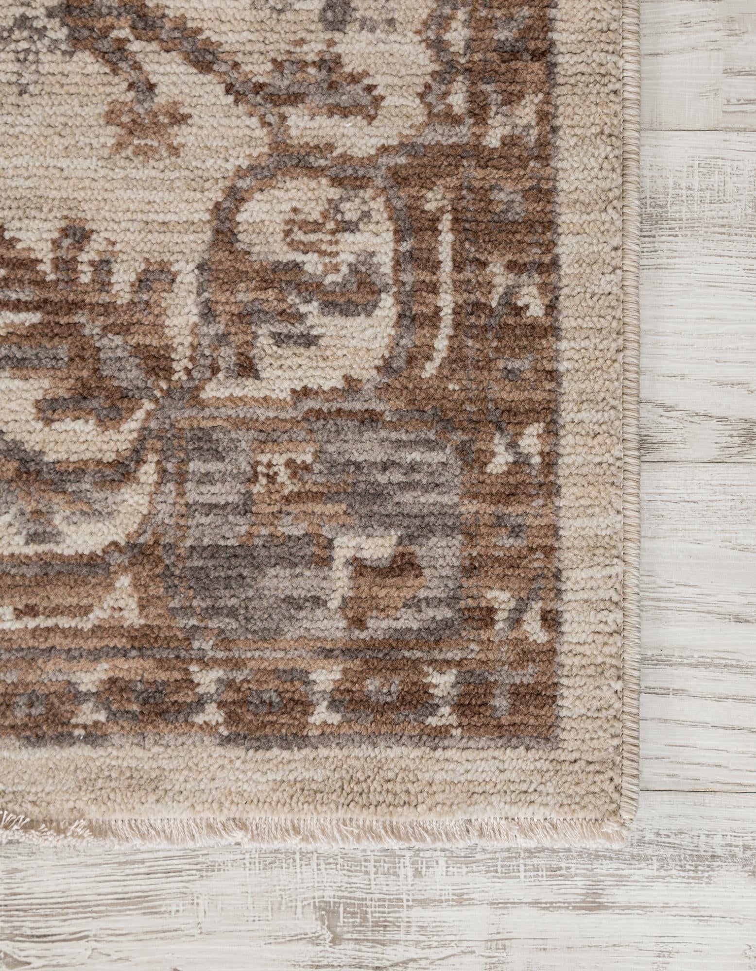 5' x 7' 7 Grand Tradition Rug