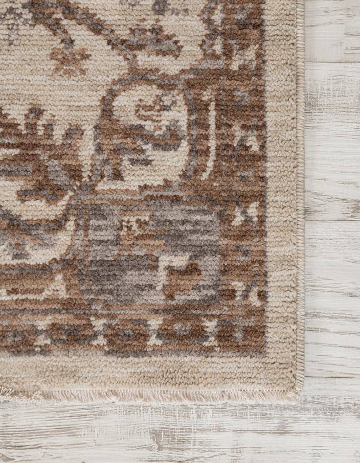 Detail image of 5' x 5' Grand Tradition Rug
