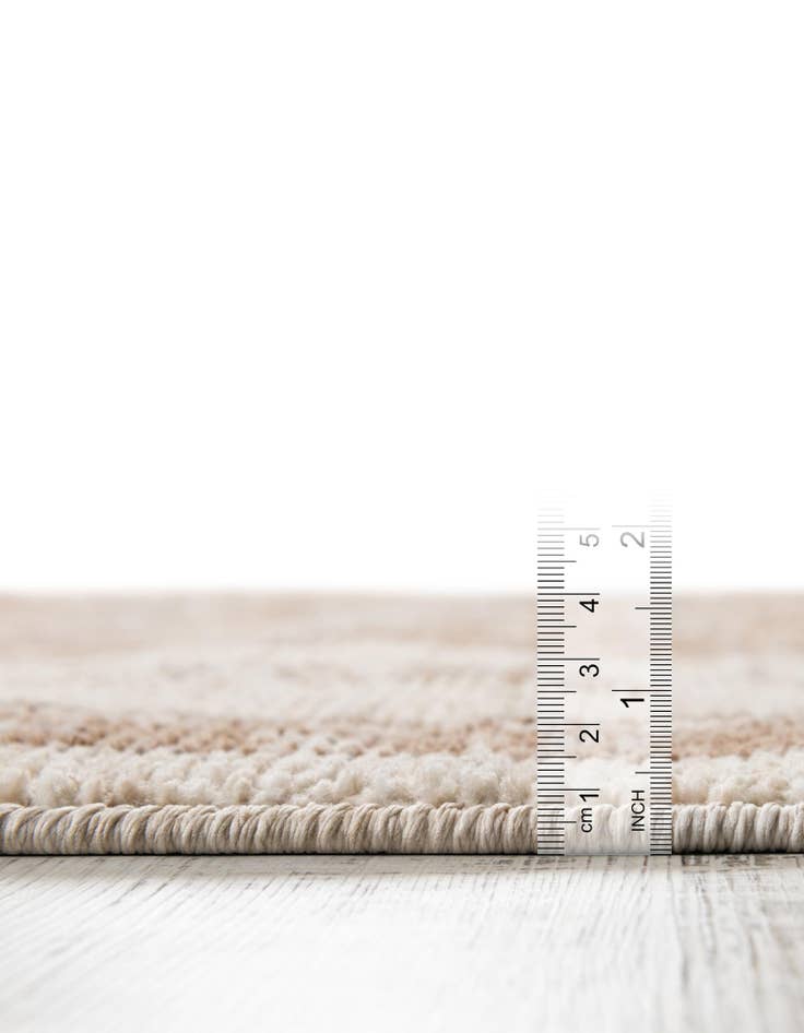 Detail image of 5' x 5' Grand Tradition Rug