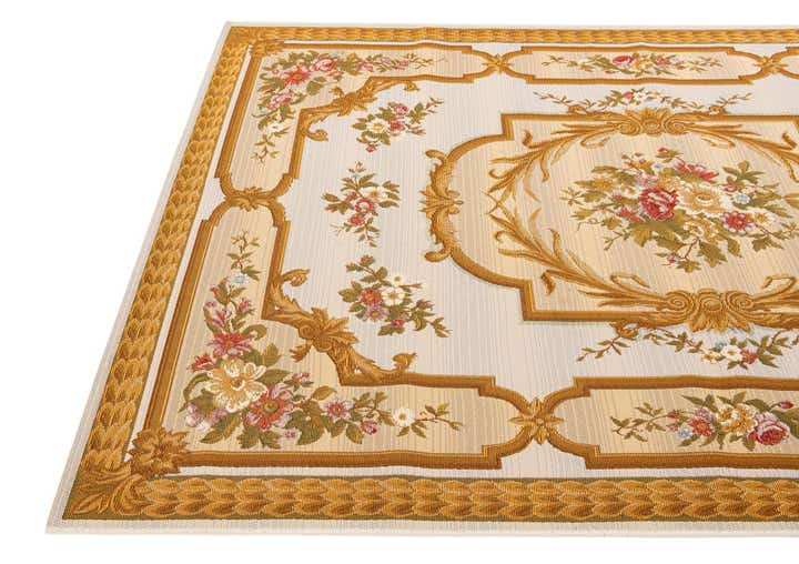 5' 2 x 7' 7 Easy-Clean Traditional Indoor / Outdoor Rug