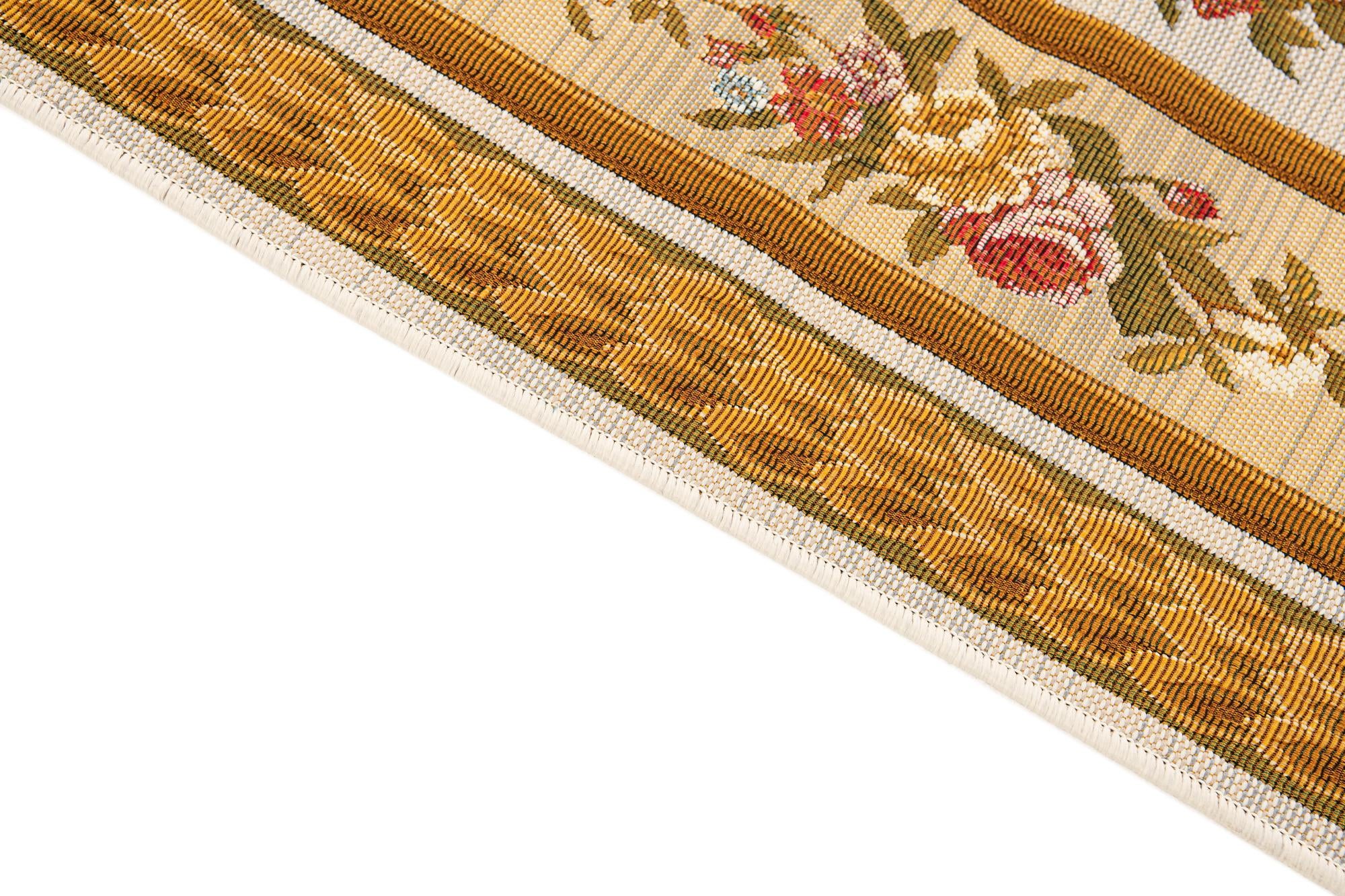 5' 2 x 7' 7 Easy-Clean Traditional Indoor / Outdoor Rug