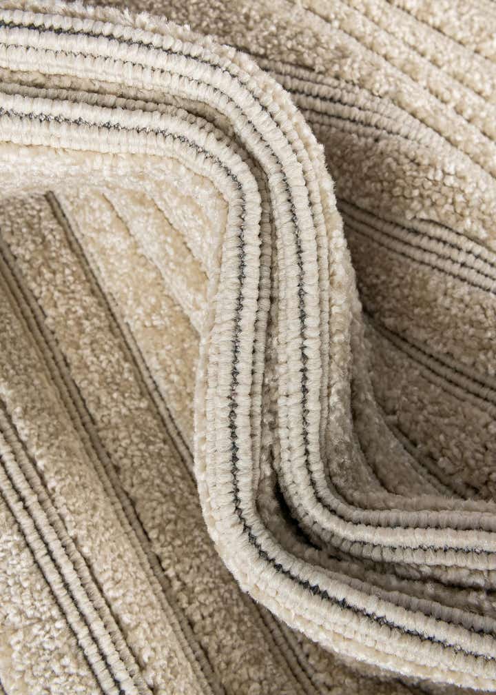 2' x 3' Easy-Clean Sabrina Soto Indoor / Outdoor Rug