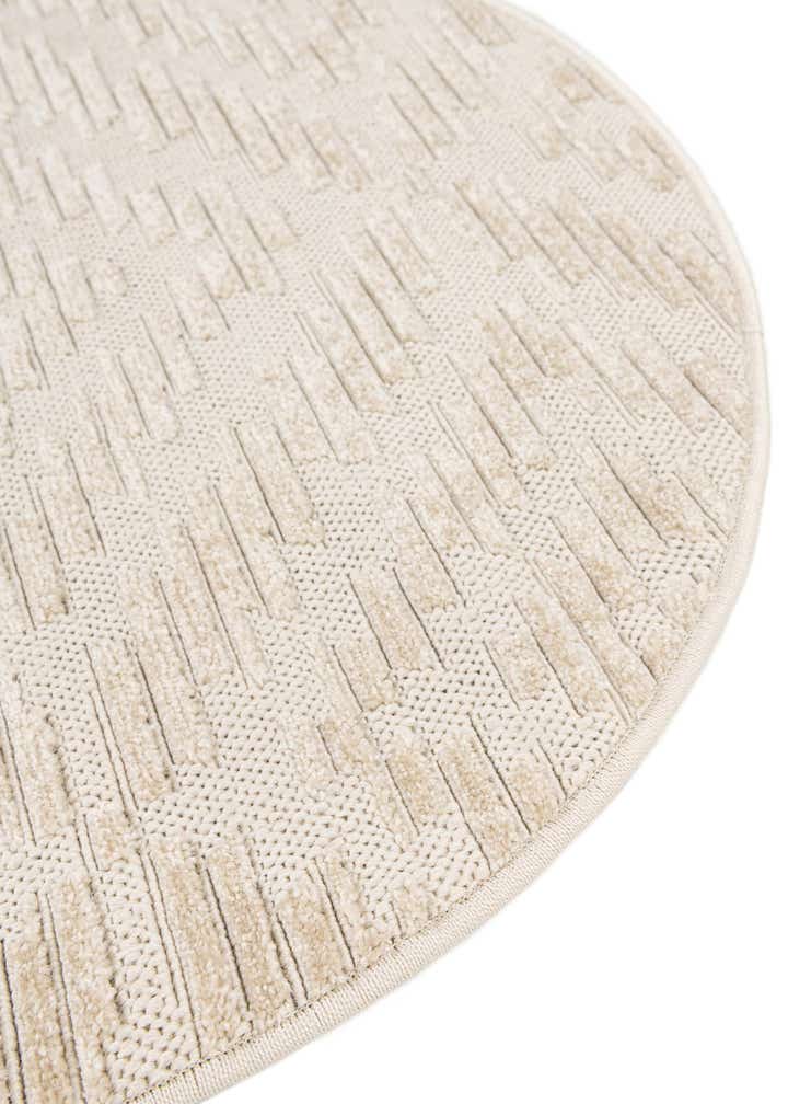 5' x 5' Easy-Clean Sabrina Soto Indoor / Outdoor Round Rug