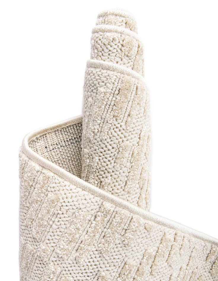 Detail image of 3' x 3'  Washable Sabrina Soto Indoor / Outdoor Round Rug