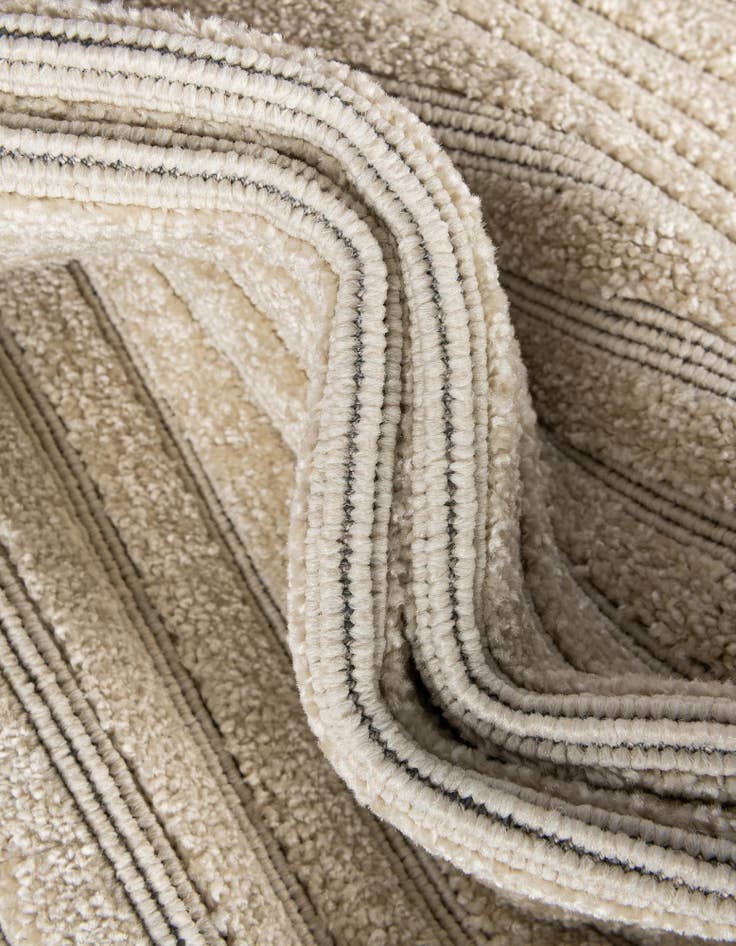 Detail image of 3' x 3'  Washable Sabrina Soto Indoor / Outdoor Round Rug