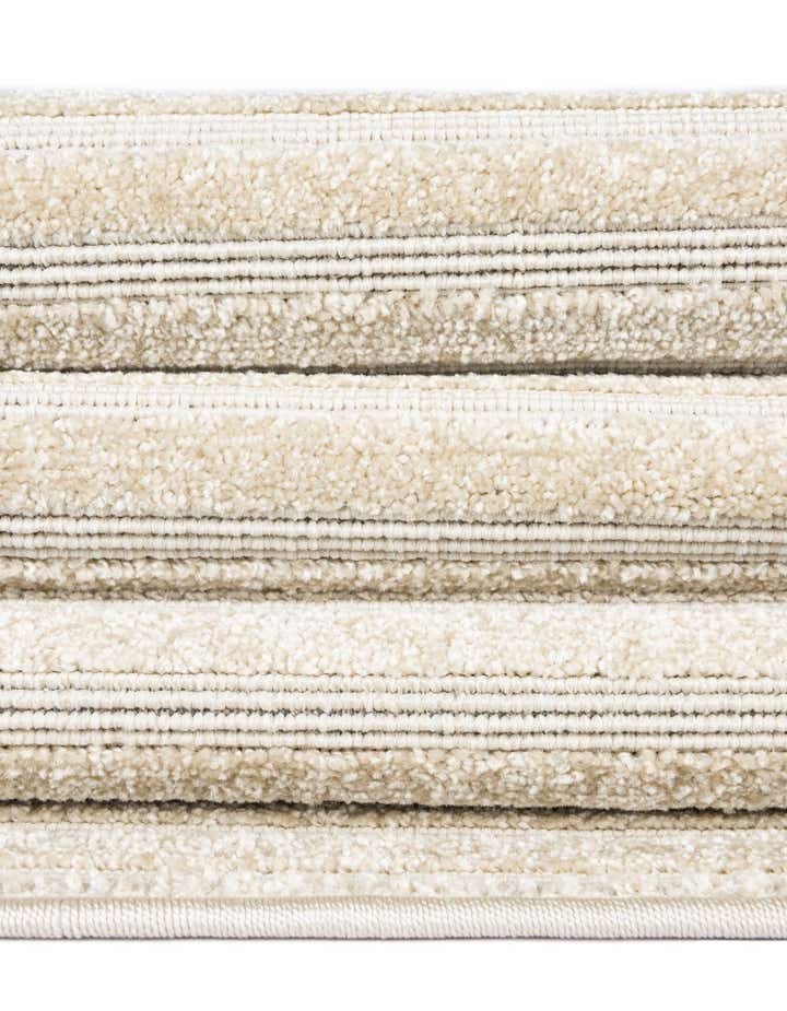 5' x 5' Easy-Clean Sabrina Soto Indoor / Outdoor Round Rug