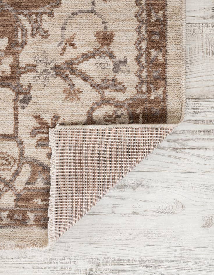 Detail image of 2' x 7' 7 Grand Tradition Runner Rug