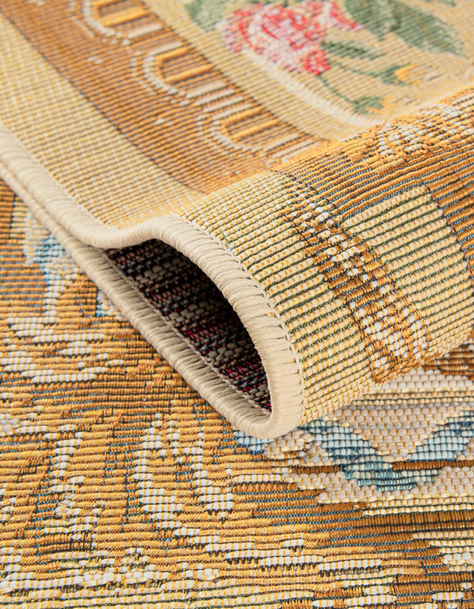 2' x 5' Easy-Clean Traditional Indoor / Outdoor Runner Rug