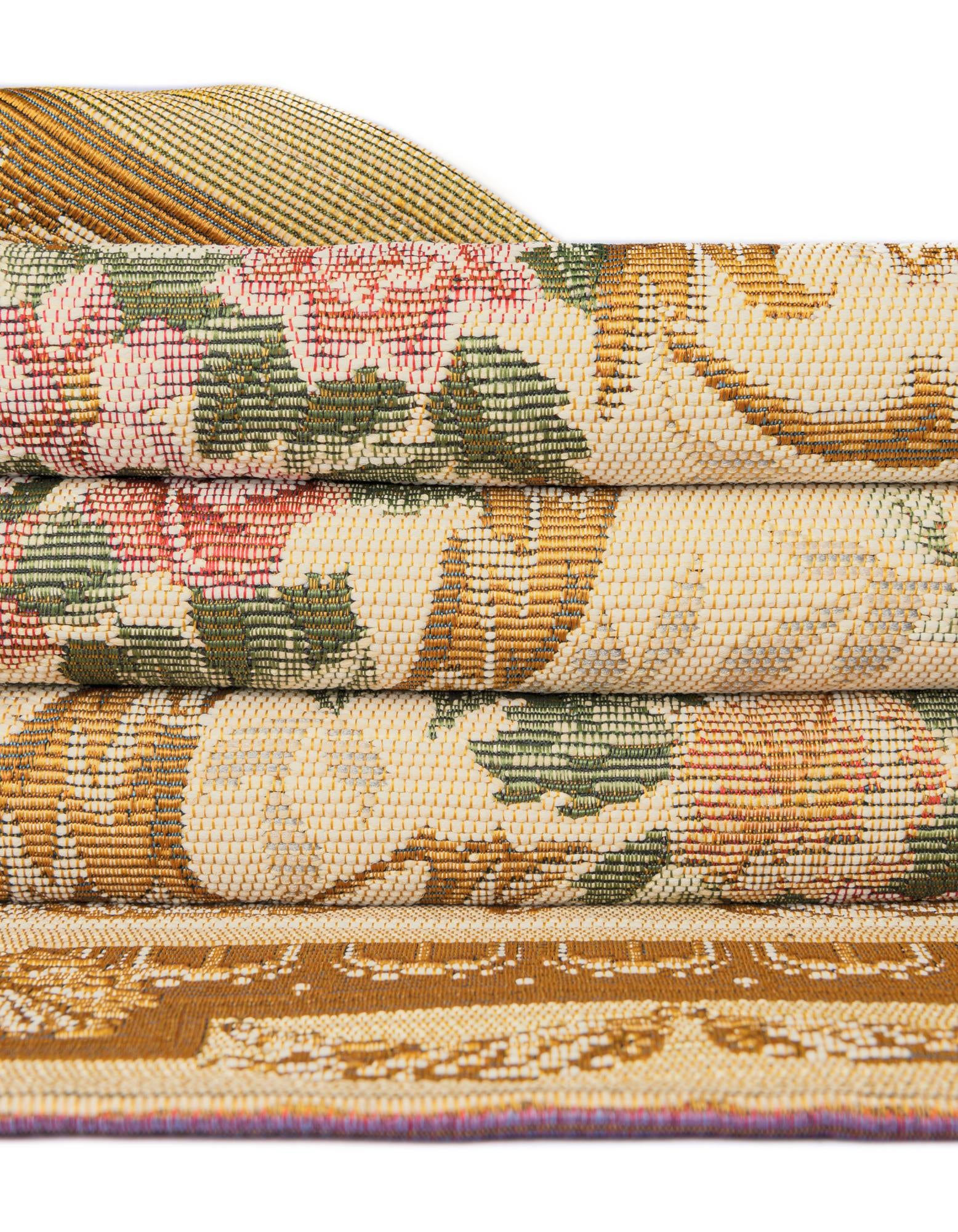 2' x 5' Easy-Clean Traditional Indoor / Outdoor Runner Rug