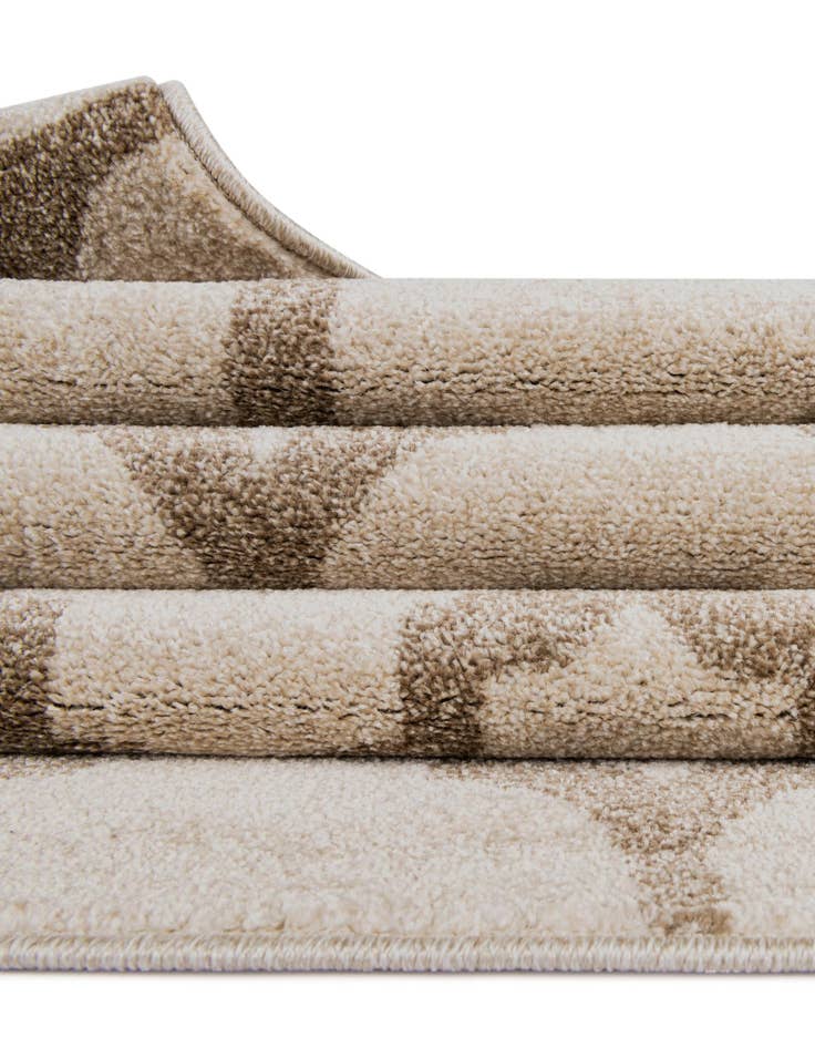 Detail image of 5' 3 x 8' Lattice Rug